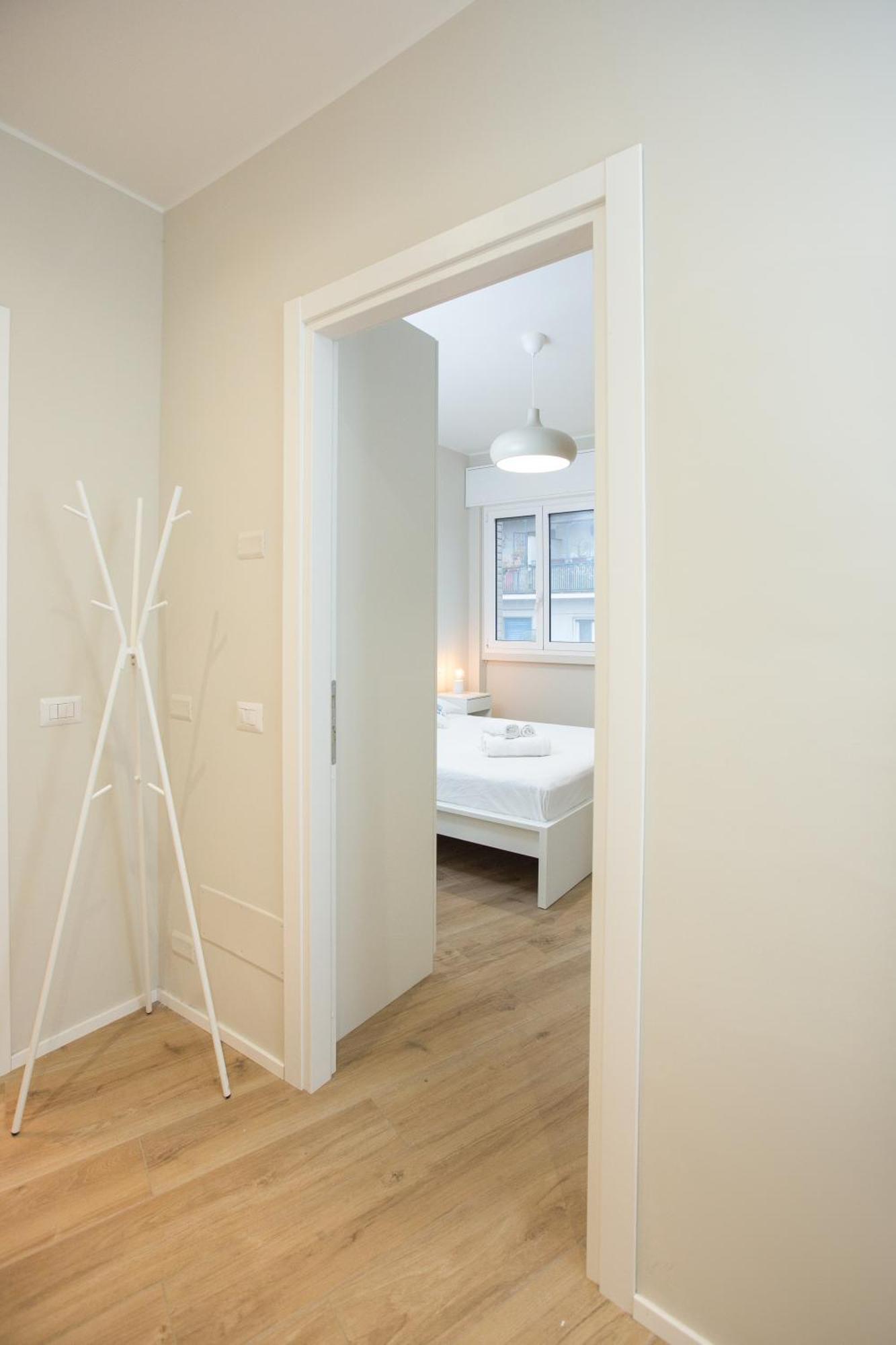 Dreams Exclusive Apartments With Terrace - Free Parking - M1 Station - Near Center Mailand Exterior foto