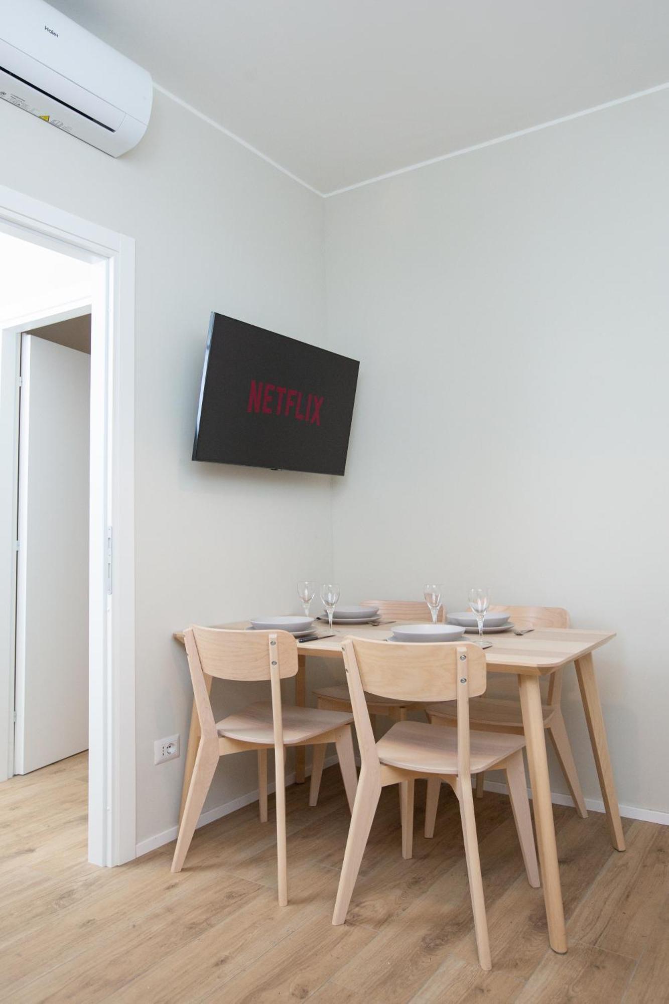 Dreams Exclusive Apartments With Terrace - Free Parking - M1 Station - Near Center Mailand Exterior foto
